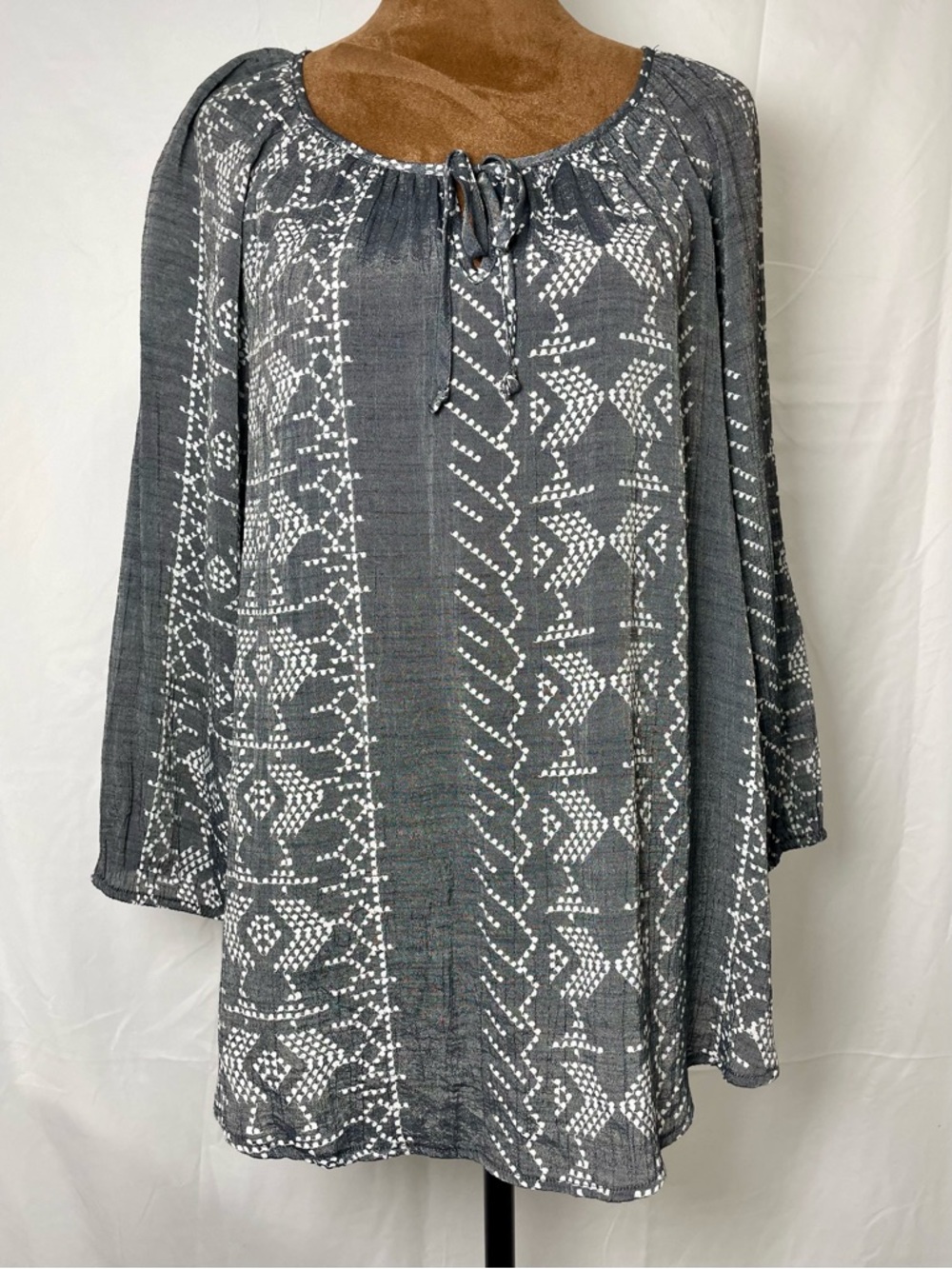 Fred David Gray Tunic with White Dot-Stripe Print Size Medium